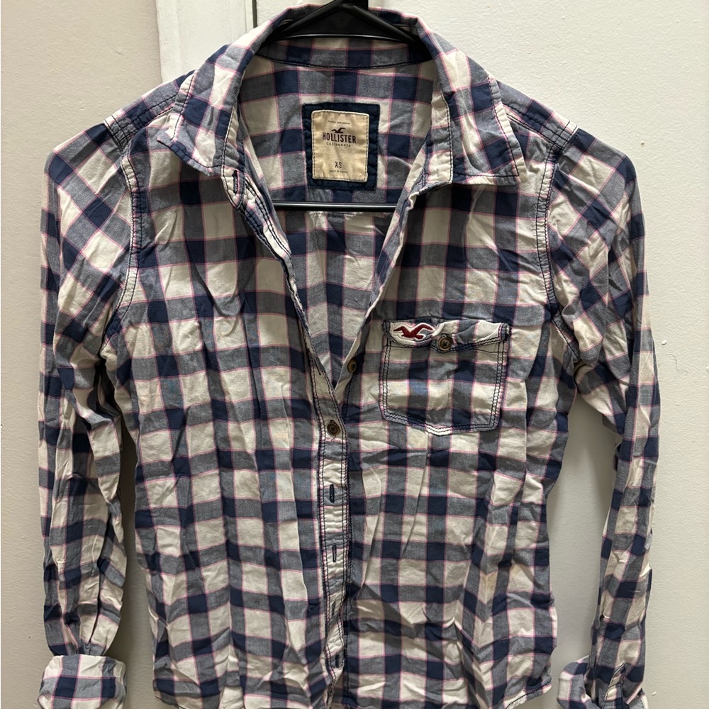 Hollister women’s  Checkered Button-Down Shirt - Navy, White, and pink